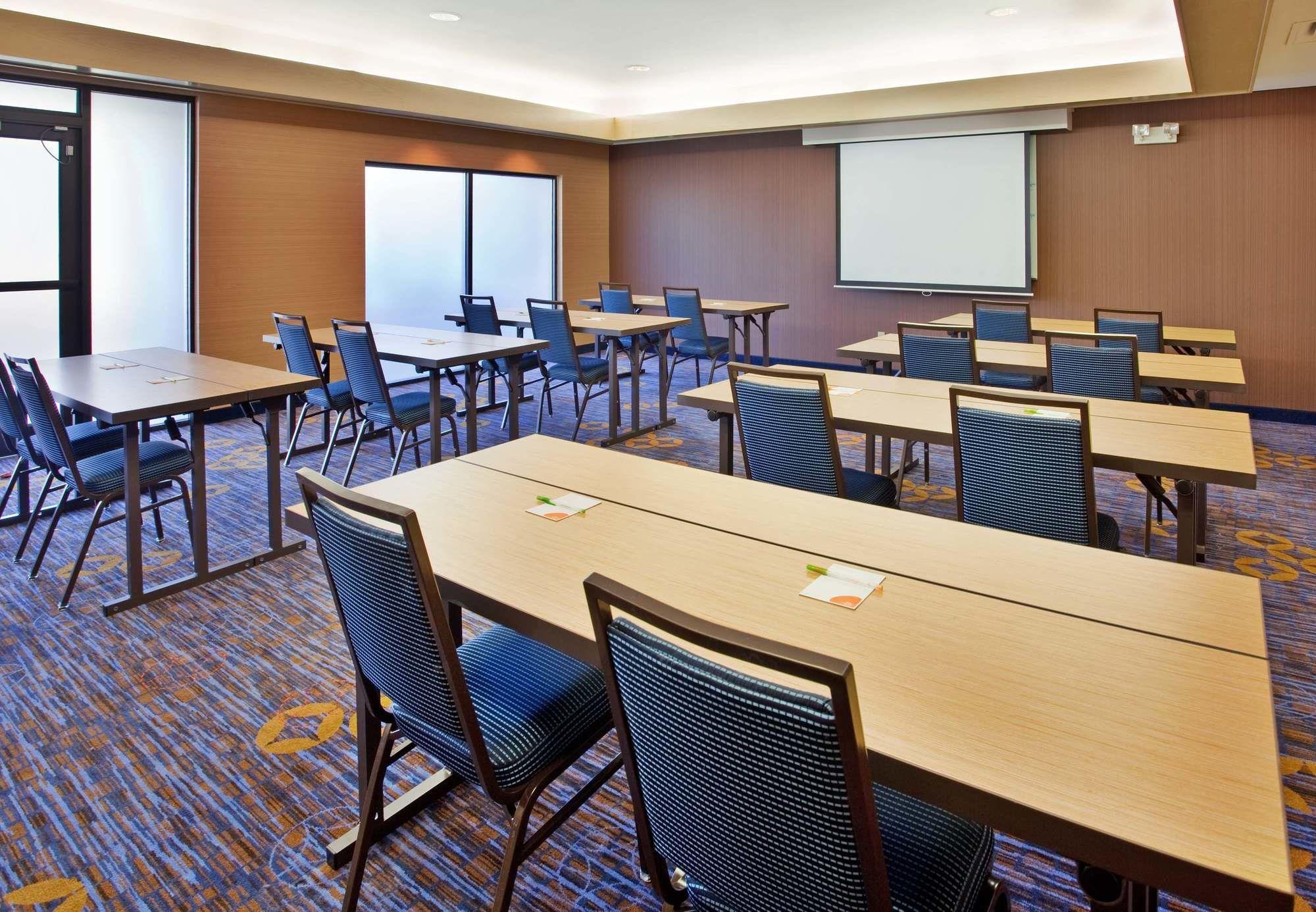 คอร์ตยาร์ด ฮุสตัน ชูการ์แลนด์ Hotel สตาฟฟอร์ด ภายนอก รูปภาพ