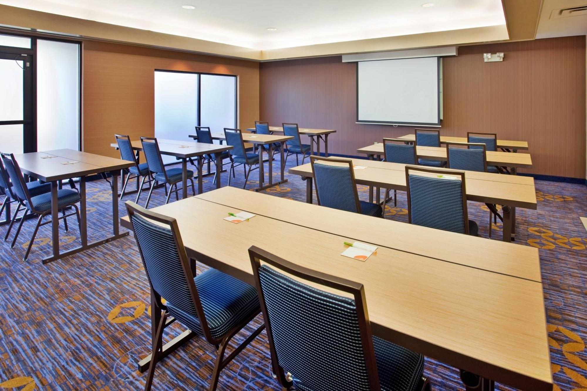 คอร์ตยาร์ด ฮุสตัน ชูการ์แลนด์ Hotel สตาฟฟอร์ด ภายนอก รูปภาพ